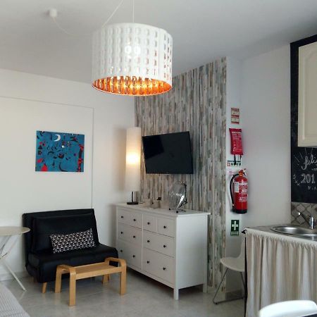 Appartement In Bed With Lisbon 8N à Amadora Extérieur photo